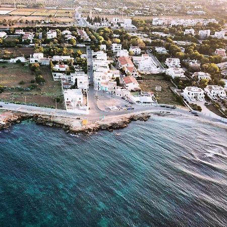 Ventidue Venti Hotell Bari Exteriör bild