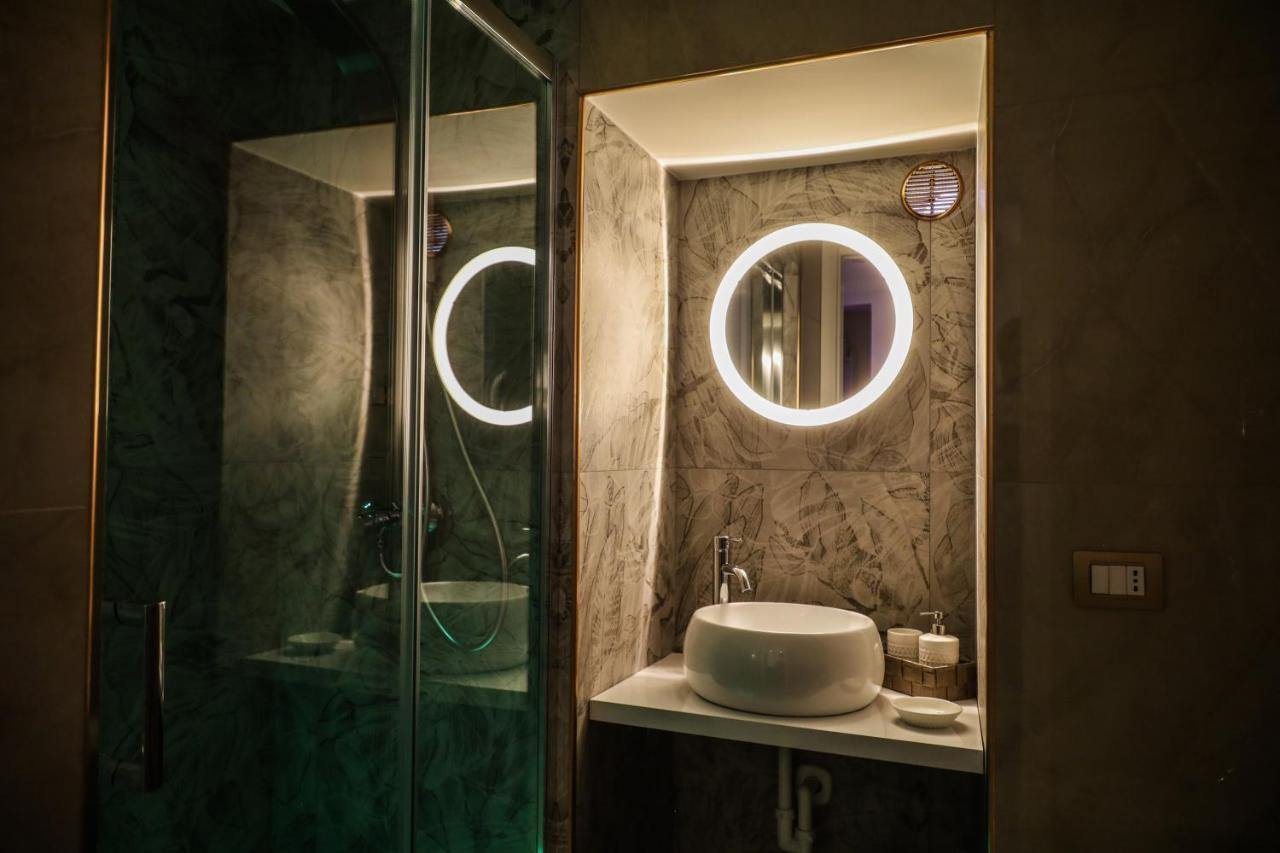 Ventidue Venti Hotell Bari Exteriör bild
