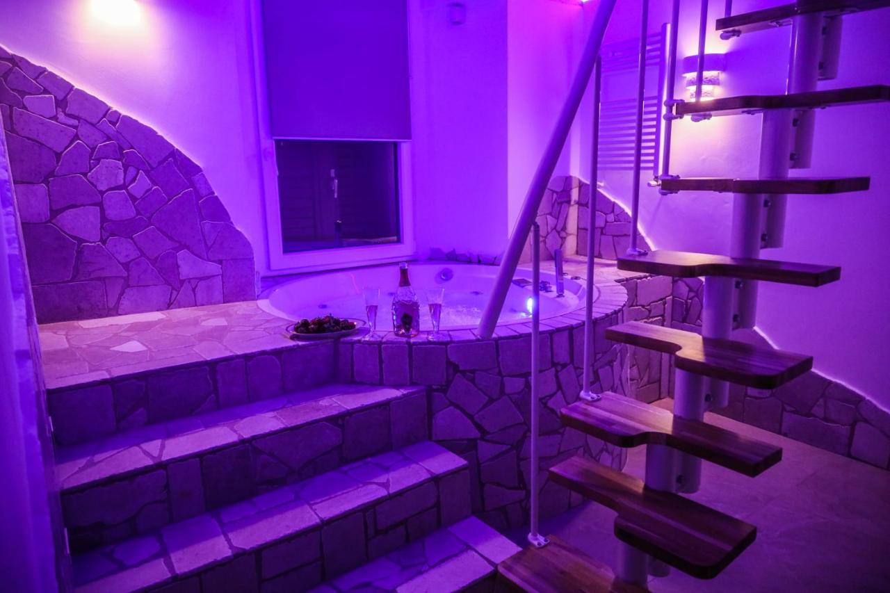 Ventidue Venti Hotell Bari Exteriör bild