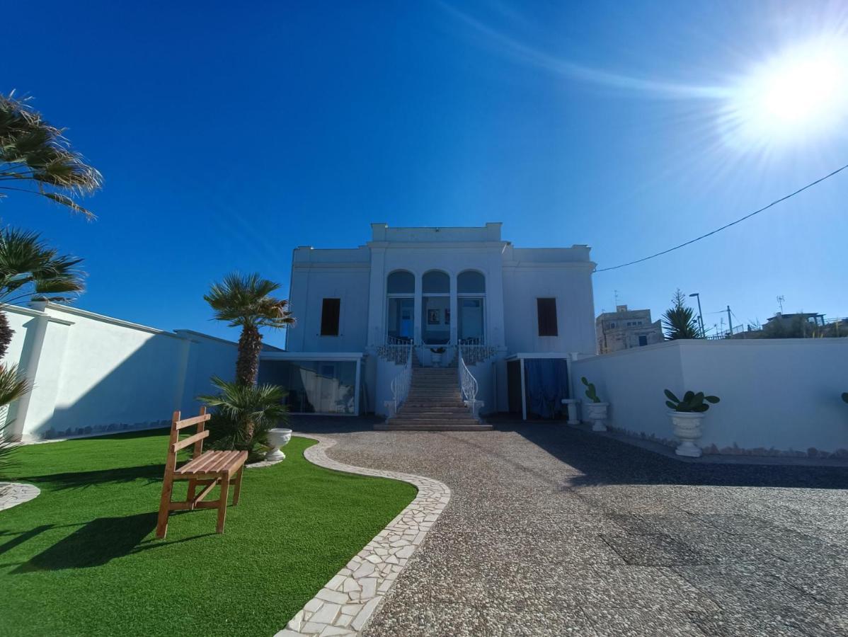 Ventidue Venti Hotell Bari Exteriör bild