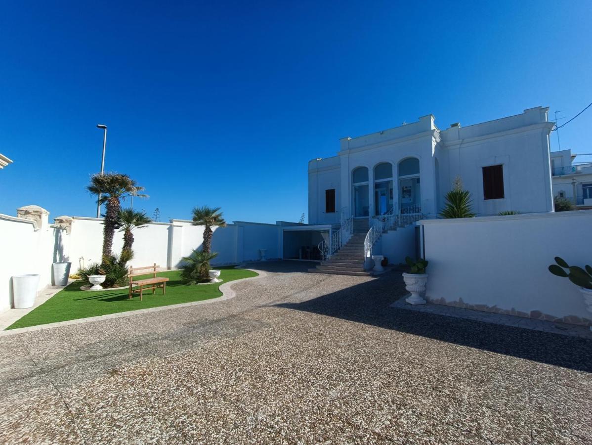 Ventidue Venti Hotell Bari Exteriör bild