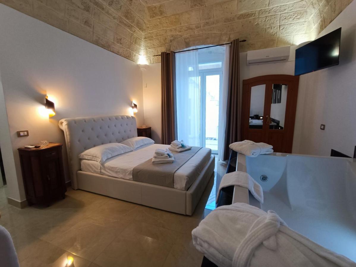 Ventidue Venti Hotell Bari Exteriör bild