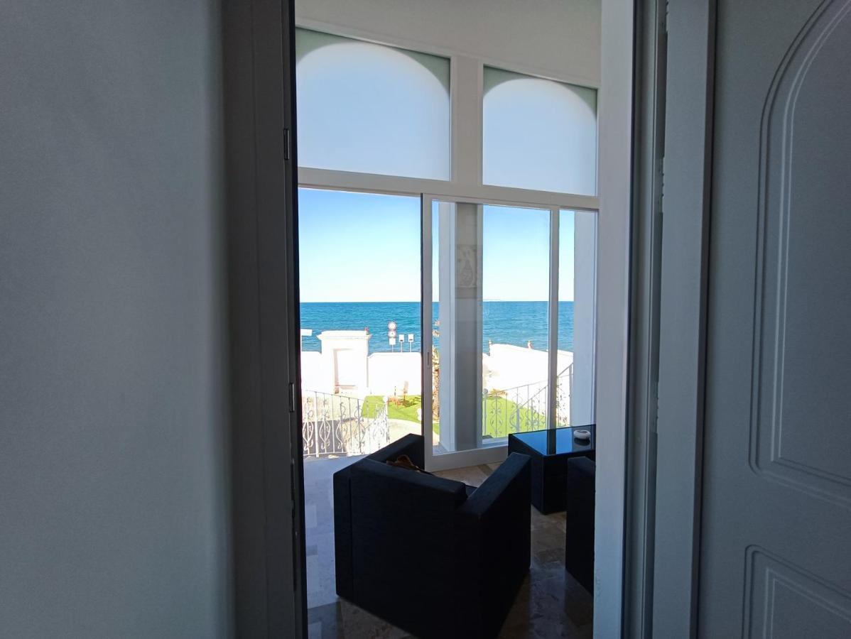 Ventidue Venti Hotell Bari Exteriör bild