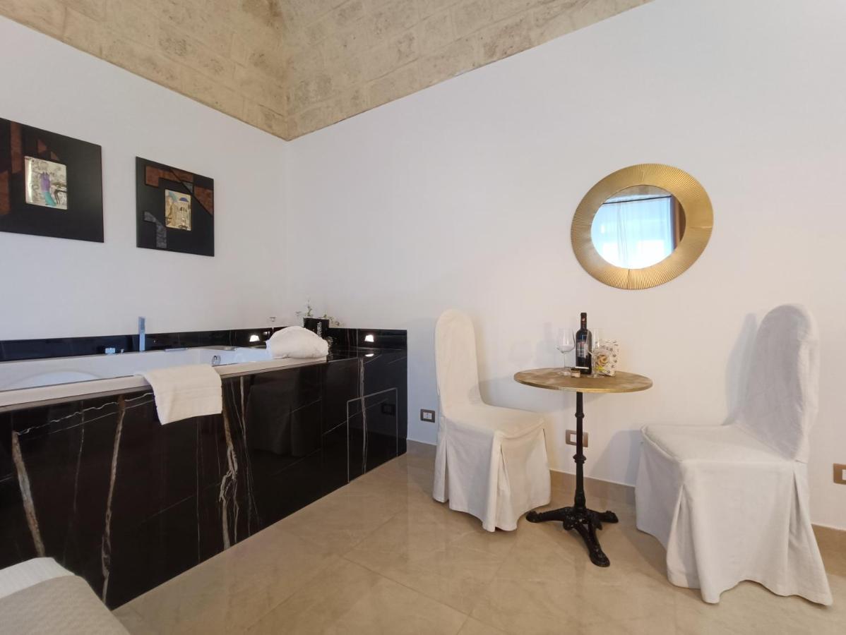 Ventidue Venti Hotell Bari Exteriör bild