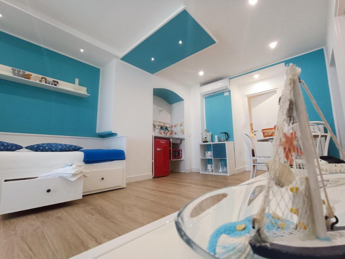 Ventidue Venti Hotell Bari Exteriör bild