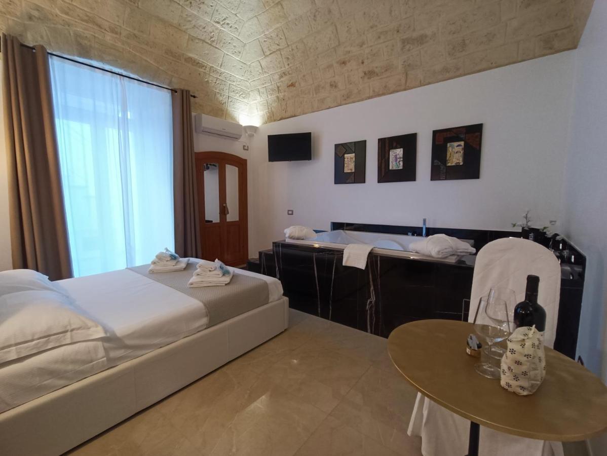 Ventidue Venti Hotell Bari Exteriör bild