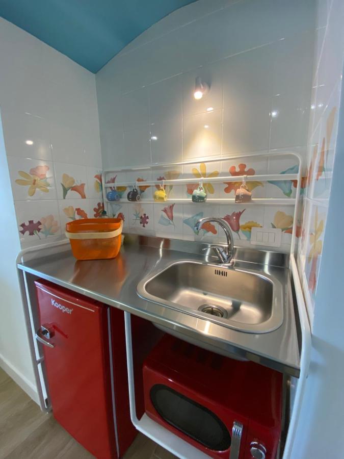 Ventidue Venti Hotell Bari Exteriör bild