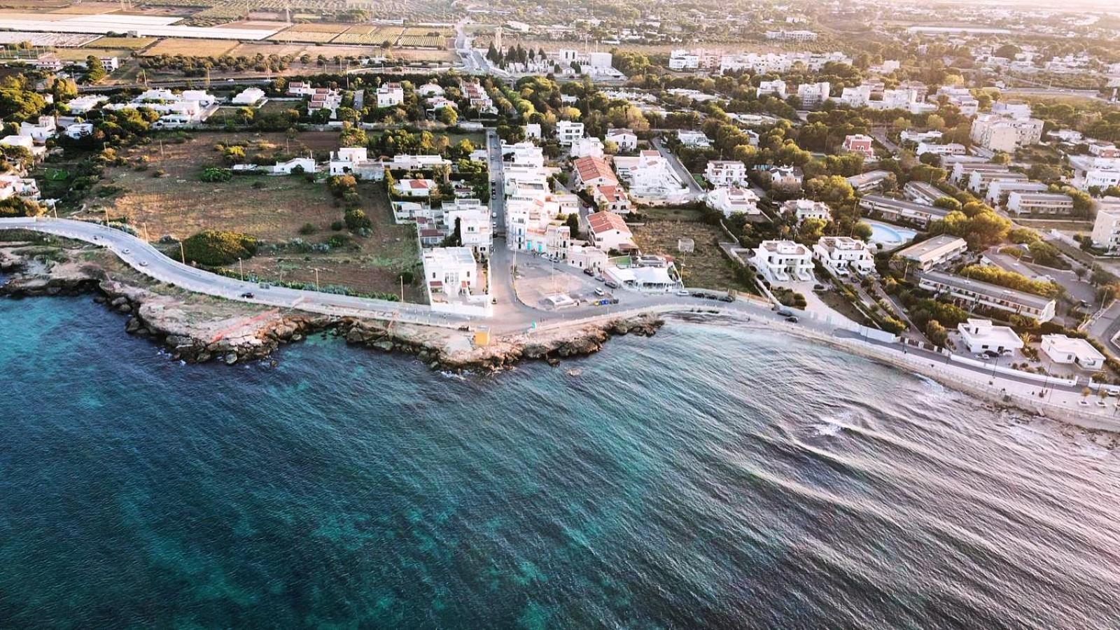 Ventidue Venti Hotell Bari Exteriör bild